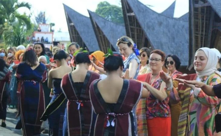 Bupati Samosir Kenalkan Pariwisata ke Dunia Lewat W20