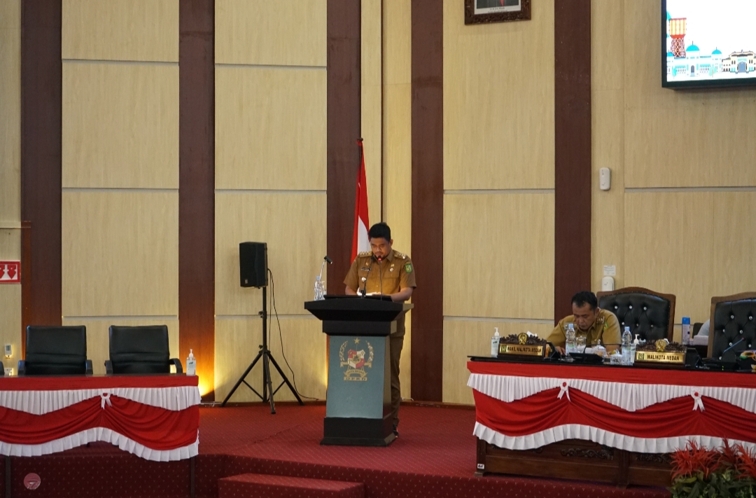 Didepan Pimpinan DPRD Medan, Bobby Nasution Sampaikan Nota Pengantar Terhadap Ranperda Kota Medan Tentang Pengelolaan Keuangan Daerah DPRD Kota Medan