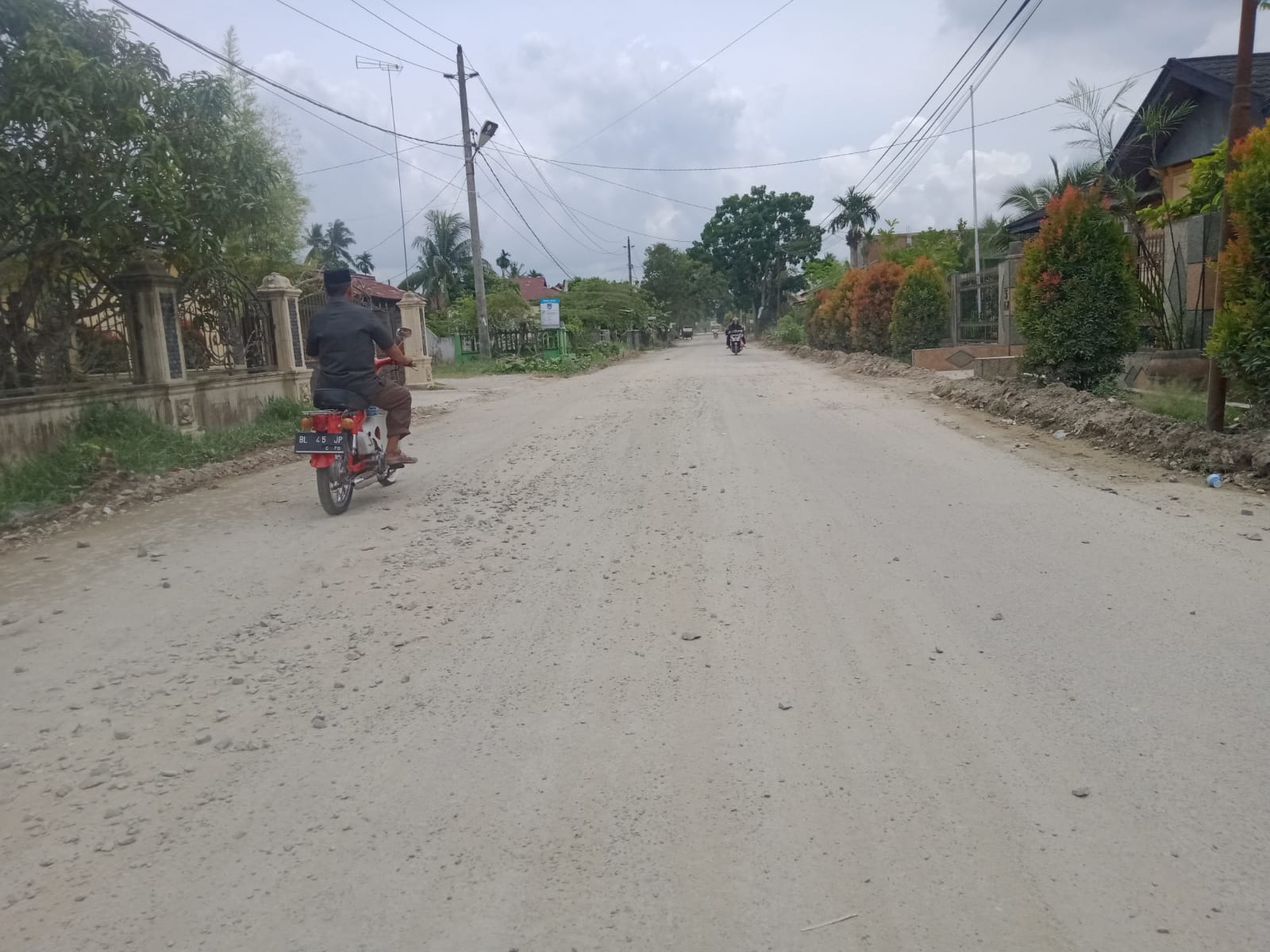 Gara-gara Proyek Peningkatan Jalan Perumnas, Warga Kota Langsa Hirup Debu