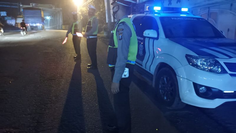 Antipasi Guantibmas Piket Sat Lantas Polres Langkat laksanakan PatroLi BLue Light