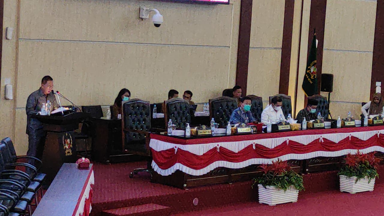 Wong Chun Sen Bacakan Usulan Seluruh Fraksi DPRD Kota Medan Tentang Ranperda Penyandang Disabilitas dan Lanjut Usia