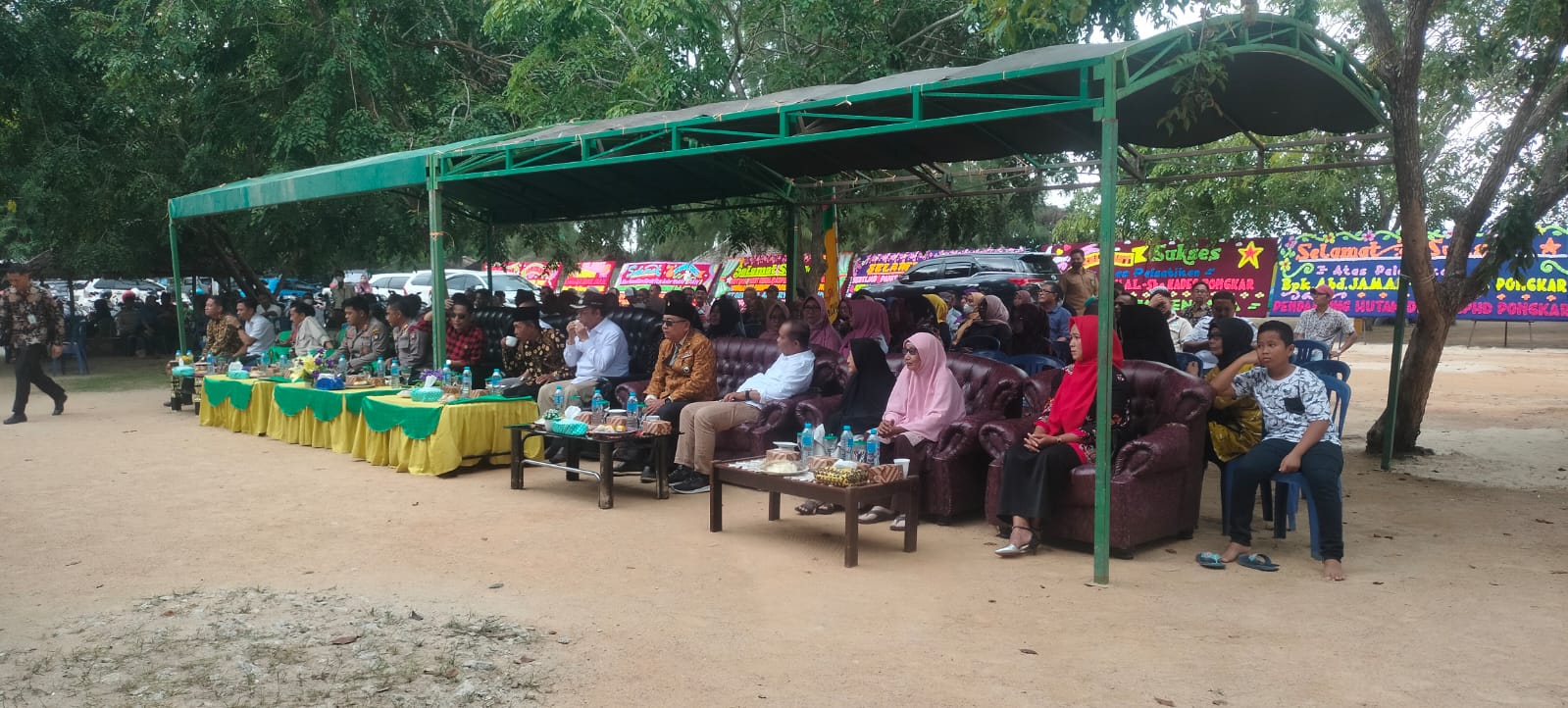 Wabup Karimun Hadiri dan Saksikan Acara Sertijab Kepala Desa Pongkar