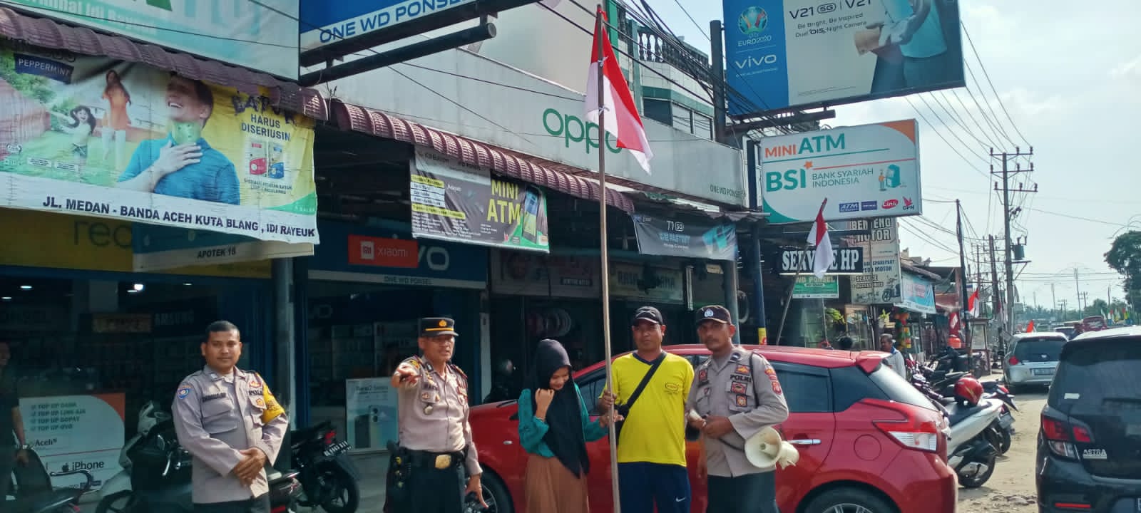 Muspika Idi Rayeuk Himbau Masyarakat Kibarkan Bendera Merah Putih