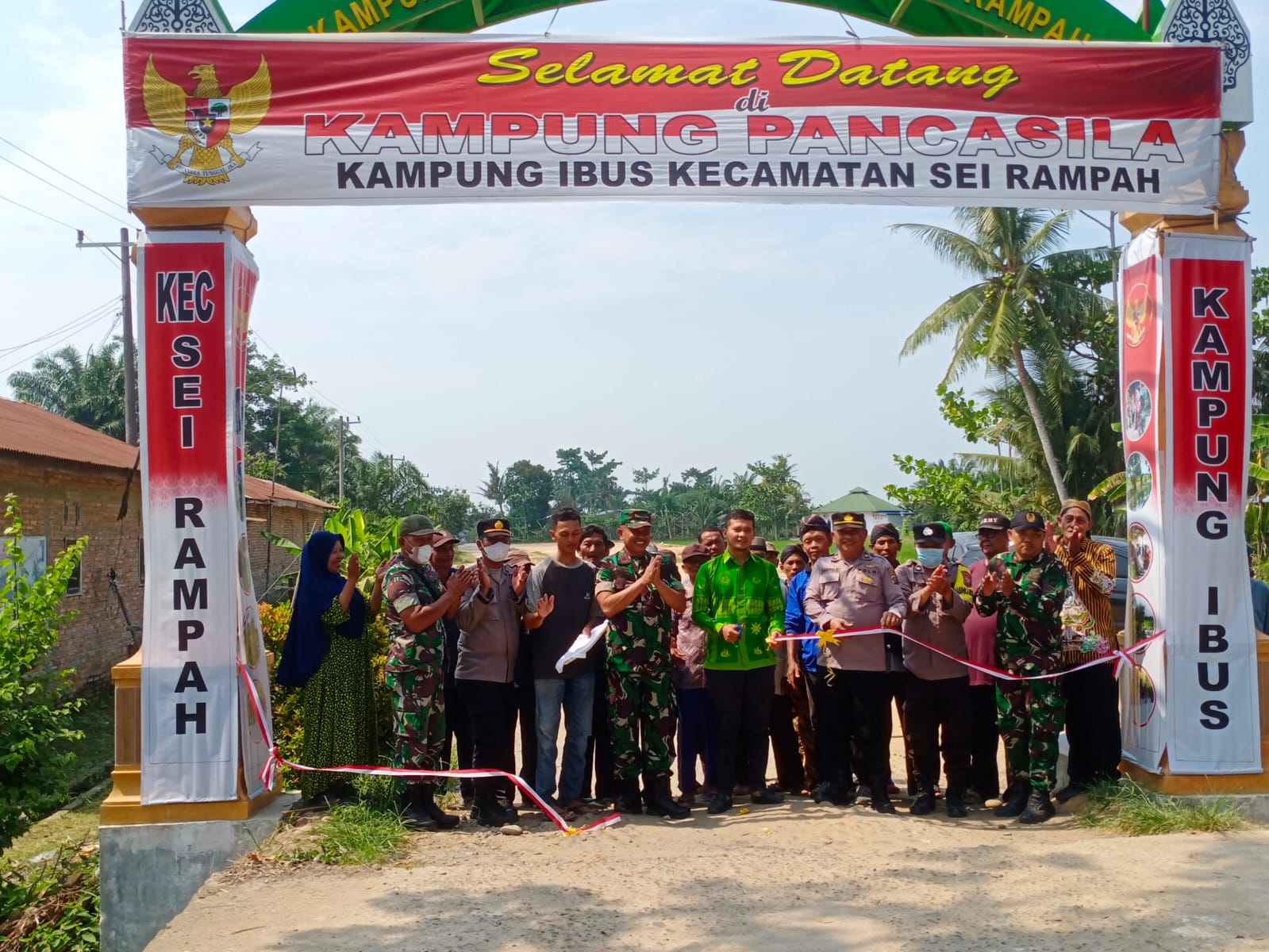 Danramil 10/SR Resmikan Kampung Pancasila di Sei Rampah