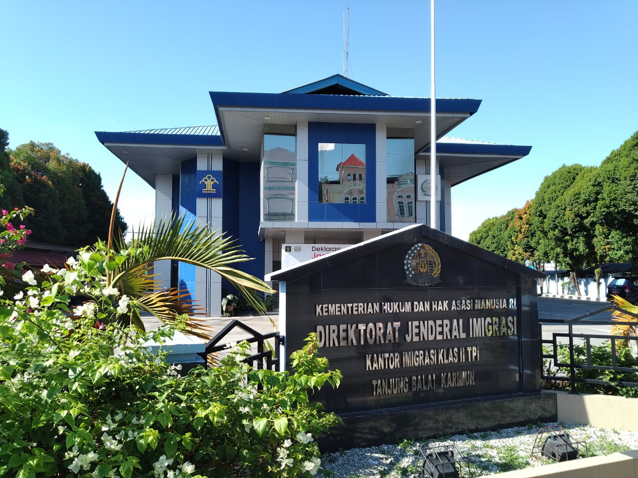 Tiga Kali Terima Penghargaan, Kini Imigrasi Kelas II Karimun Lebih Mantapkan Pelayanan Masyarakat