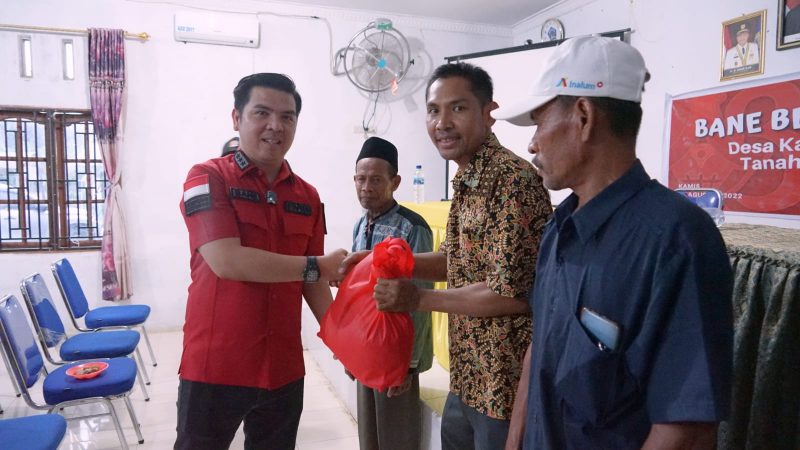 Bane Raja Manalu Berbagi dan Menyapa Warga Desa Karang Baru, Batubara