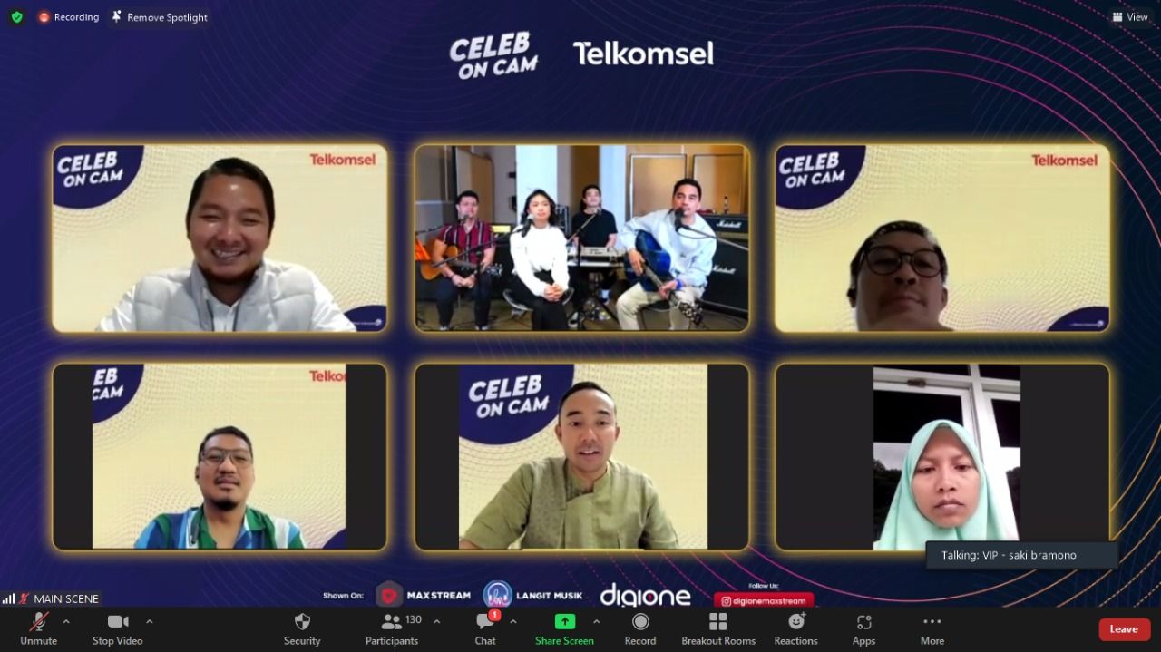 Telkomsel Gelar Celeb on Cam Bersama Zara Leola dan Enda Ungu Medan