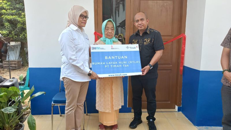 Walikota Molen Resmikan Rumah Layak Huni di Kelurahan Melintang