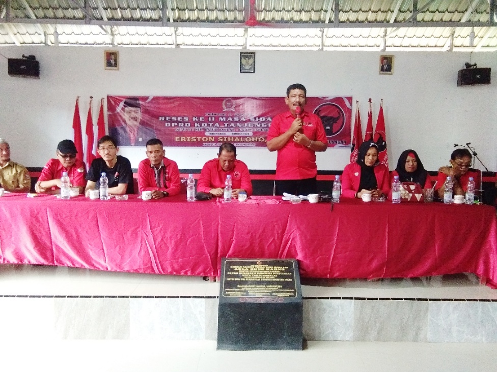 Reses Dapil II Eriston Sihaloho Bersama Ketua Partai PDI P Solid Tampung Asmara