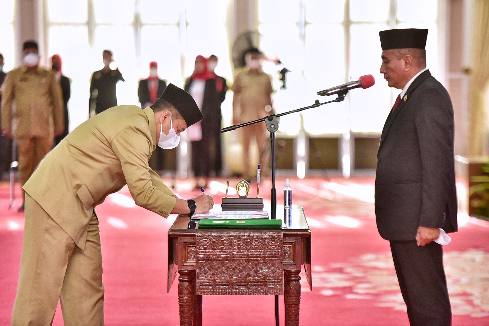 Lantik Zulkifli Jadi Sekretaris DPRD Sumut, Edy Rahmayadi Minta untuk Bekerja Maksimal