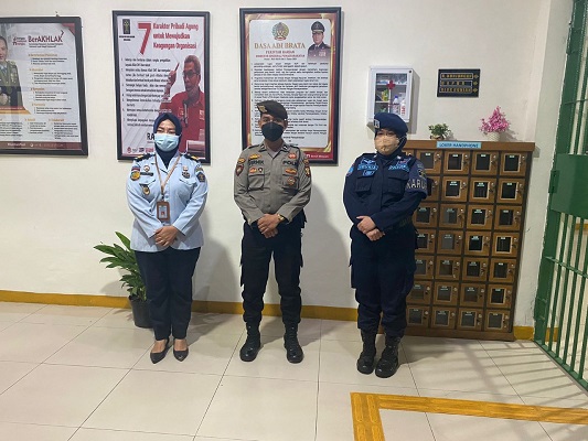 Anggota Samapta Polres Kukar Sambangi Lapas di Tenggarong dalam Menjaga Kondusifitas Kamtibmas