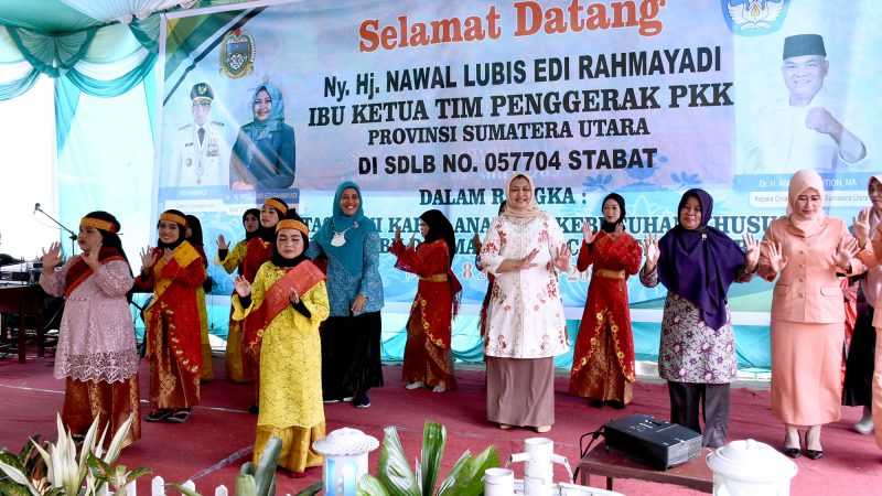 Saksikan Pentas Seni Murid SLB di Langkat, Nawal Lubis Terharu Melihat Kemampuan Luar Biasa Anak Berkebutuhan Khusus