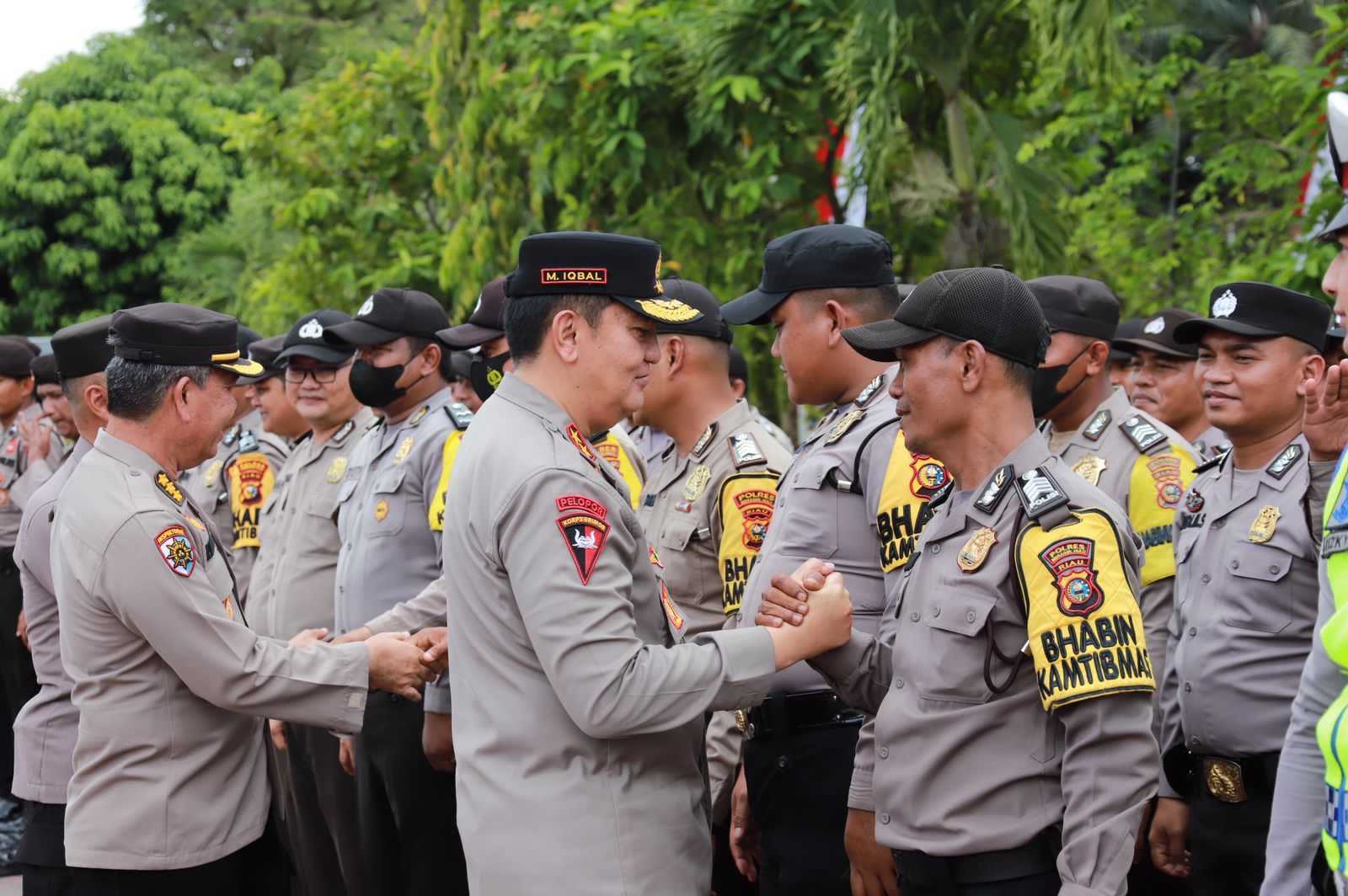 Pimpin Apel di Mapolres Inhu, Kapolda Riau Irjen Iqbal : Polisi Adalah Pelindung, Pelayan dan Pengayom Masyarakat