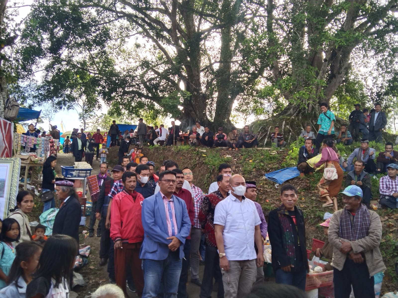 Bupati Taput Hadiri Acara Peresmian Tambak Op. Br. Situmorang Parsondukbolon Raja Bolon Simumbulumbul Datunapujung
