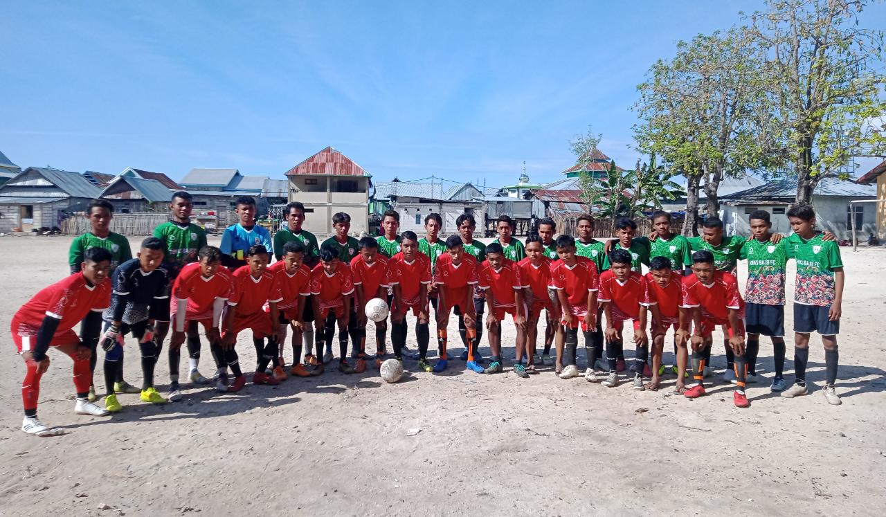 Laga Persahabatan Tim Tunas Bajo Longos – Tim SMANSA Macang Pacar