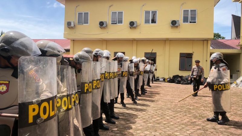 Polres Taput Laksanakan Pergeseran Pasukan Untuk Pengamanan di Sejumlah SPBU di Wilayah Taput