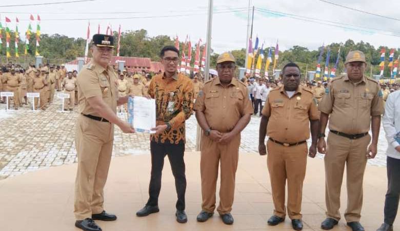 Pj.Bupati Dr Bernhard E Rondonuwu,S.Sos,M.Si Tanda Tangan MOU Dengan BPJS