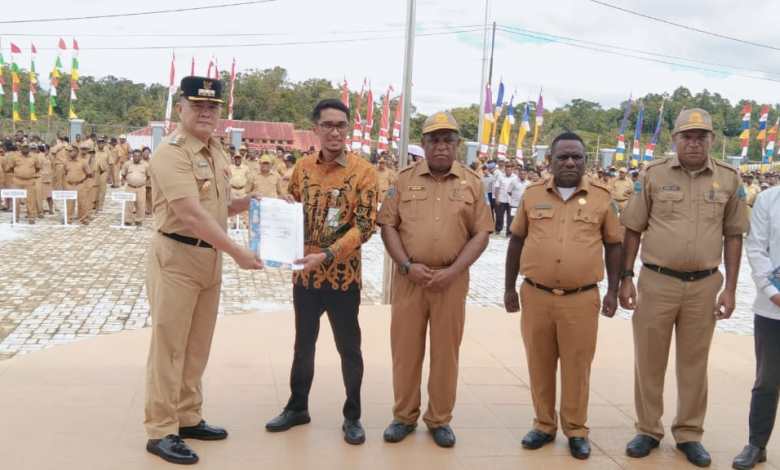 Pj.Bupati Dr Bernhard E Rondonuwu,S.Sos,M.Si Tanda Tangan MOU Dengan BPJS