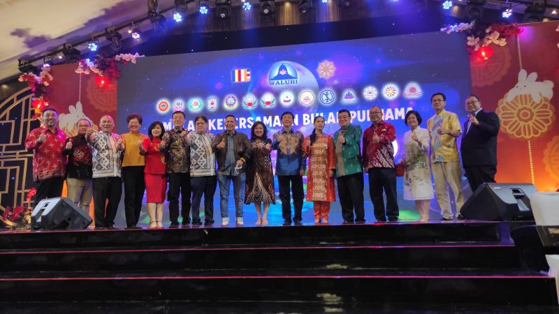 Hasyim dan Wong Chun Sen Hadiri Festival Moon Cake