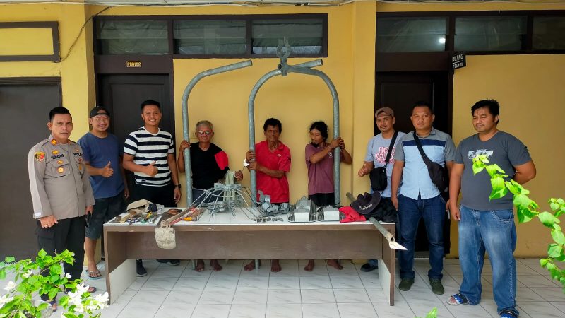 Polsek Perbaungan Tangkap Pencuri Tiang Lampu Tenaga Surya