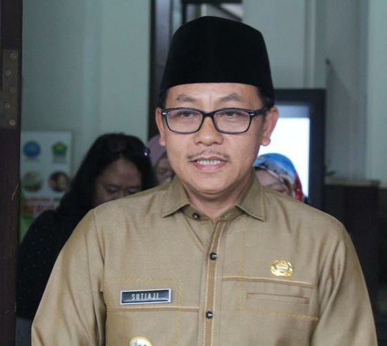 Sutiaji Walikota Malang Pantau Pengerukan Sedimen