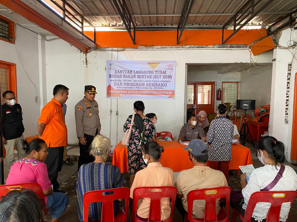 Polres Tapanuli Utara Amankan Kantor Pos Tarutung Dan Sipoholon, Dalam Rangka Pencairan Anggaran BLT BBM Kepada Masyarakat