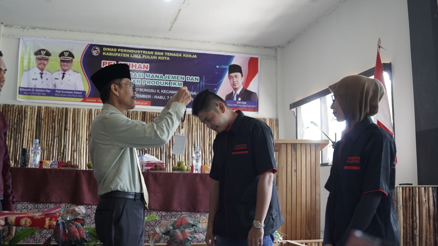 Bupati Safarudin Buka Pelatihan Digitalisasi Manajemen dan Pemasaran Produk IKM