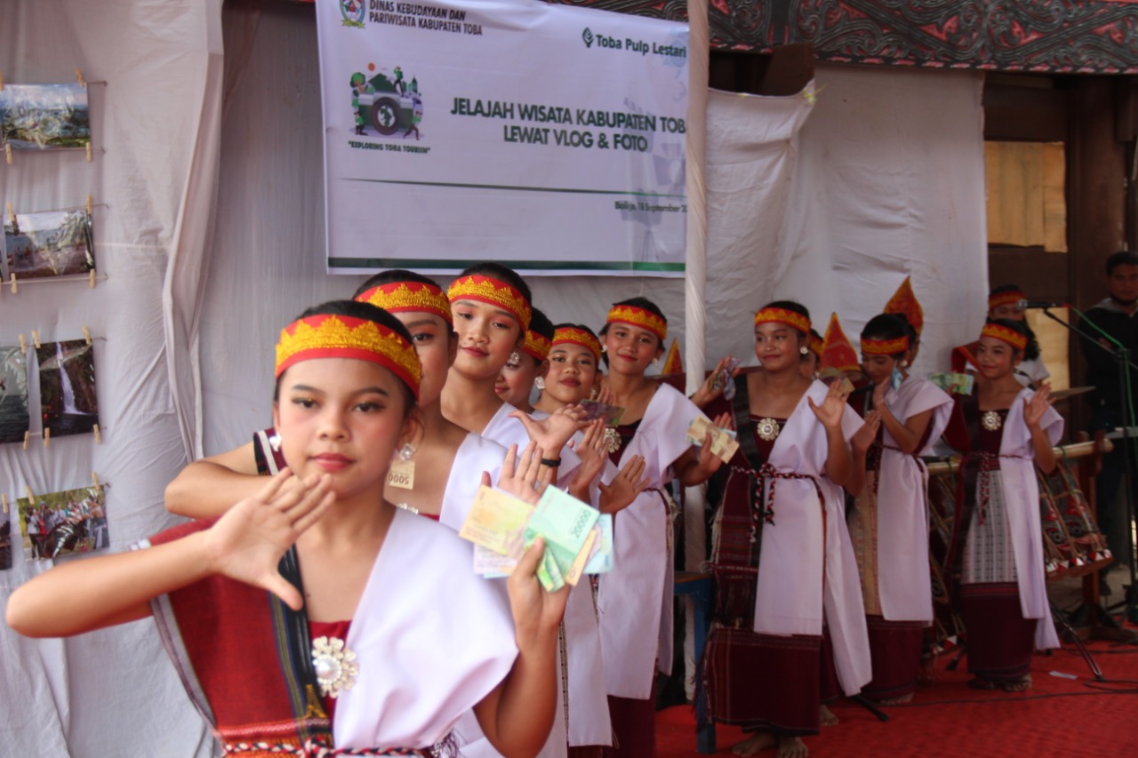 TPL dan Disbudpar Toba Serahkan Hadiah Vlog & Photography Competition