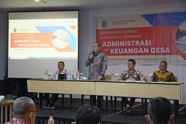 Zahir Buka Bimtek dan Study Banding Administrasi Keuangan Desa