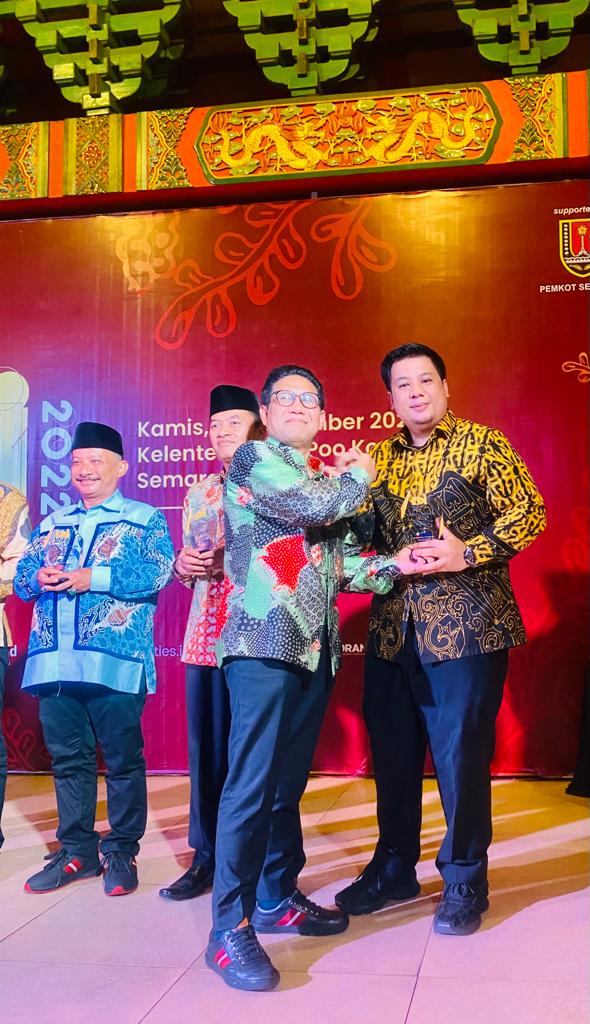Bupati Samosir Raih Penghargaan Kepala Daerah Inovatif 2022