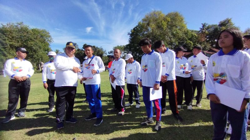 Peringati HAORNA 2022, Pemkab Samosir Berikan Penghargaan ke Altlet dan Pelatih