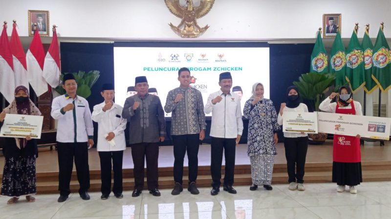 Baznas Kendal Launching ZChiken dan Salurkan Bantuan Kepada Mustahik