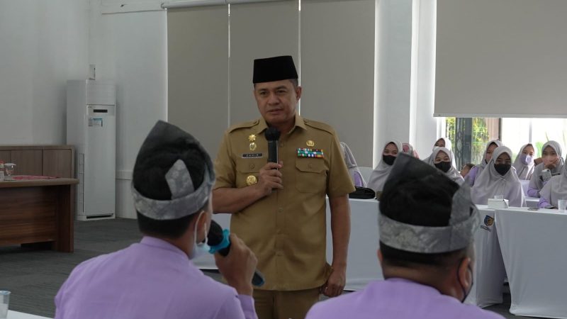 Zahir Lepas Kafilah untuk Festival Seni dan Qasidah Tingkat Provsu Tahun 2022