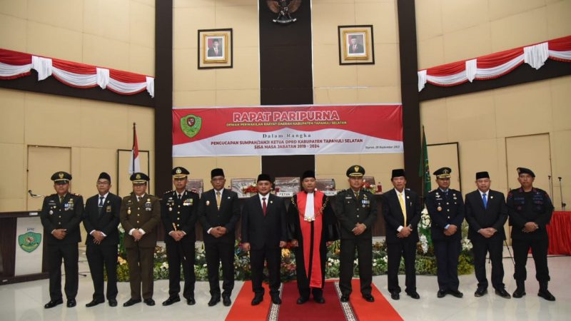 Abdul Basyid Dalimunthe Disumpah Menjadi Ketua DPRD Tapsel