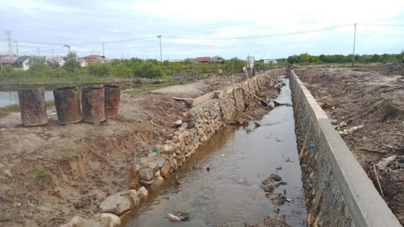 Diduga Kurangnya Pengawasan Proyek Rehabilitasi Saluran Matang Seulimeng Diragukan Kualitasnya