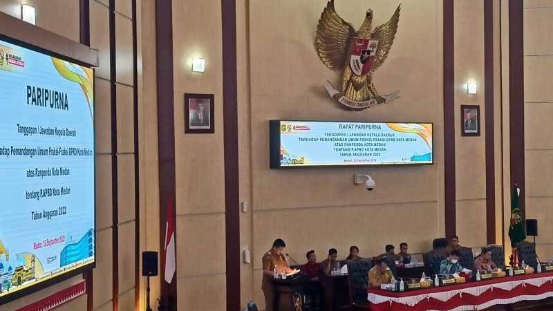 Wali Kota Medan Bacakan Nota Jawaban Atas Pemandangan Umum Fraksi Nasdem DPRD Kota Medan Tentang Ranperda Tentang PAPBD T.A 2022 Kepada DPRD Kota Medan