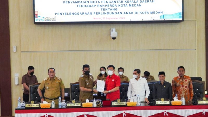 Hasyim SE Pimpin Rapat Paripurna, Bobby: Pemko Siap Jamin dan Wujudkan Kesejahteraan Anak di Medan