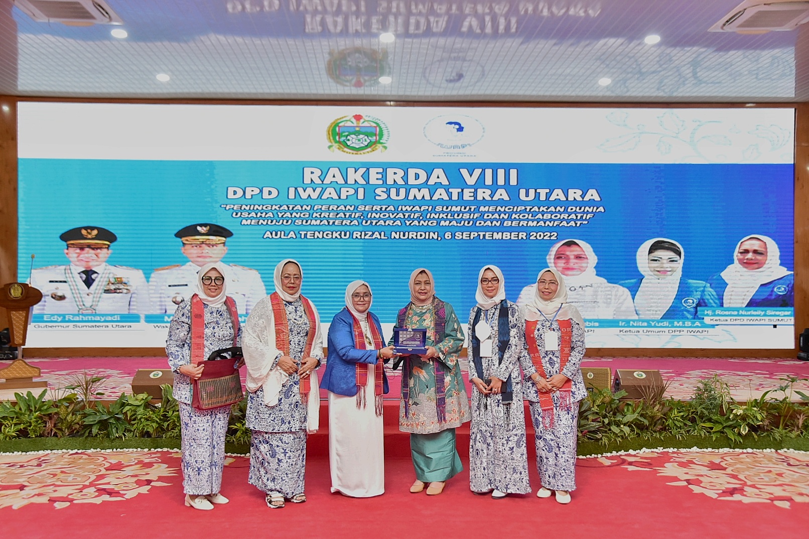 Dekranasda dan IWAPI Sumut Teken MoU, Nawal Lubis Harapkan Peningkatan Perekonomian Keluarga