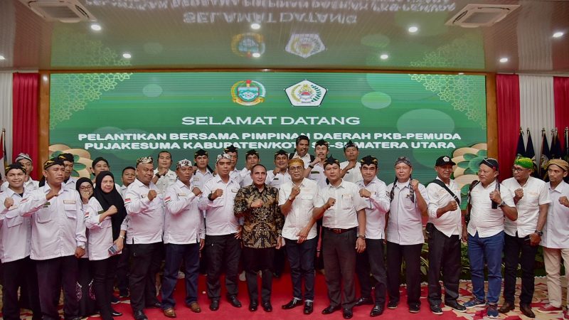 Lantik Pemuda Pujakesuma Kabupaten/Kota se-Sumut, Edy Rahmayadi Minta Pujakesuma Tidak Terpecah Belah