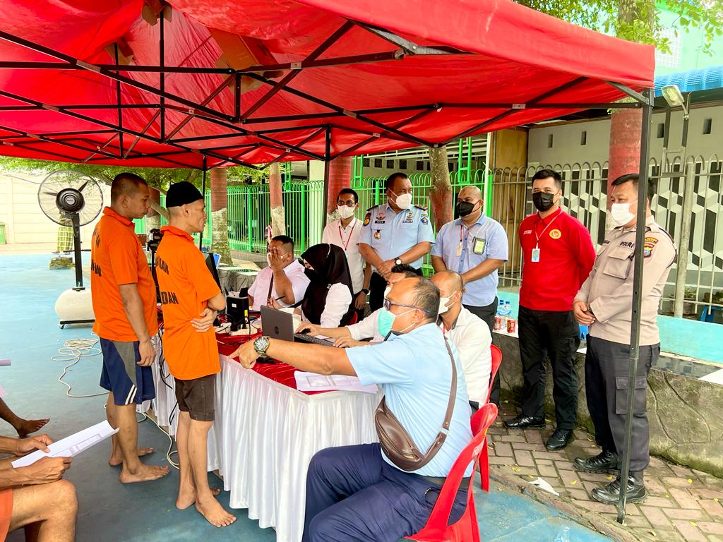 Tingkatkan Pelayanan, Disdukcapil Medan Jemput Bola Lakukan Perekaman e -KTP di Rutan Kelas I Tanjung Gusta