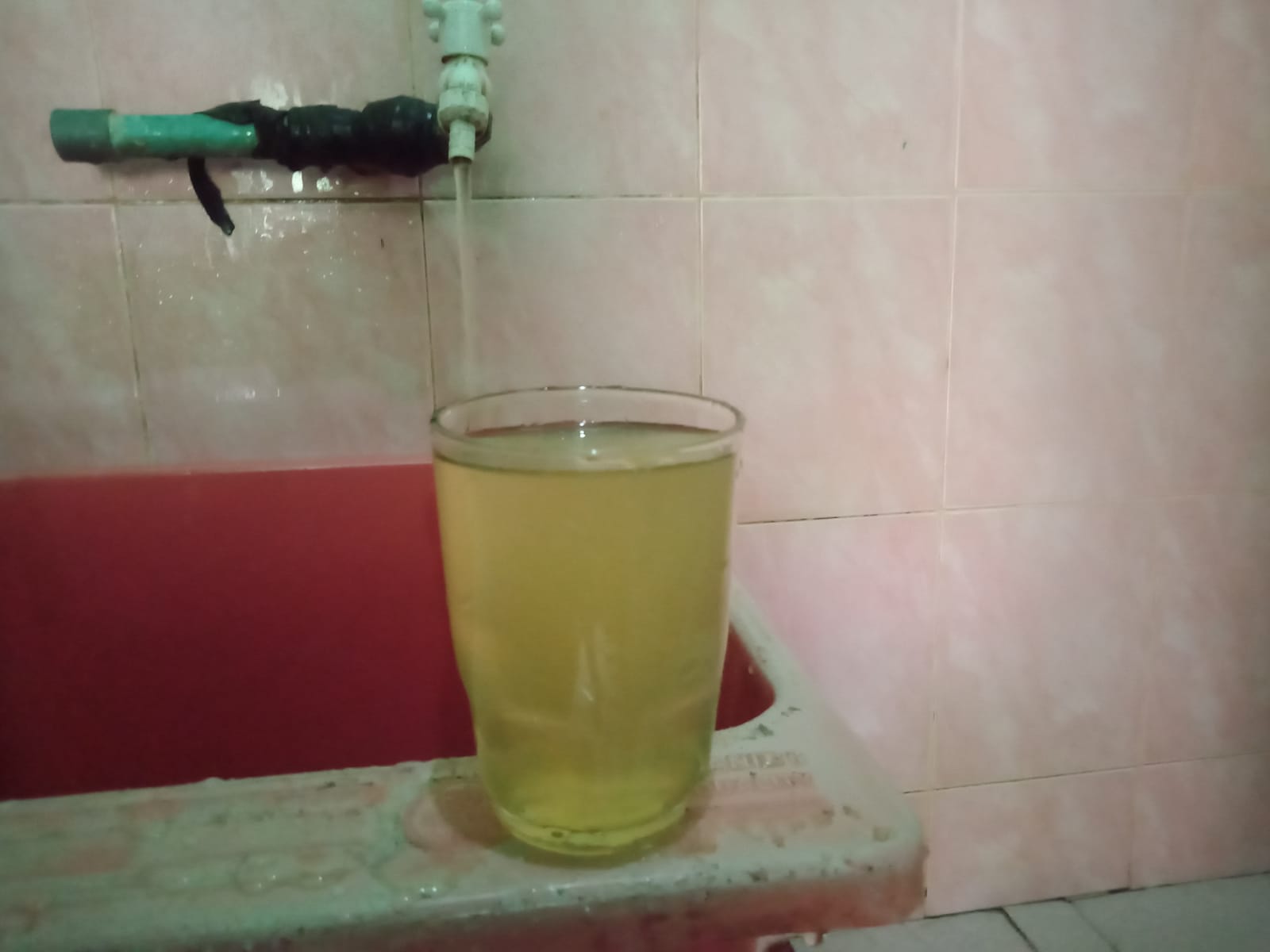 Pelanggan PADAM Tirta Keumuning Mengeluh, Air Keruh dan Berwarna Kuning