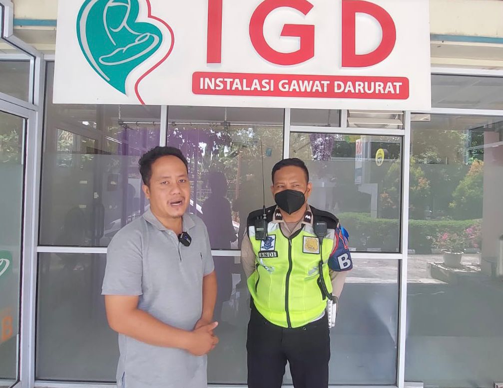 Aipda Andi Personel Satlantas Polresta Pekanbaru Selamatkan Bayi Usia 3 Tahun