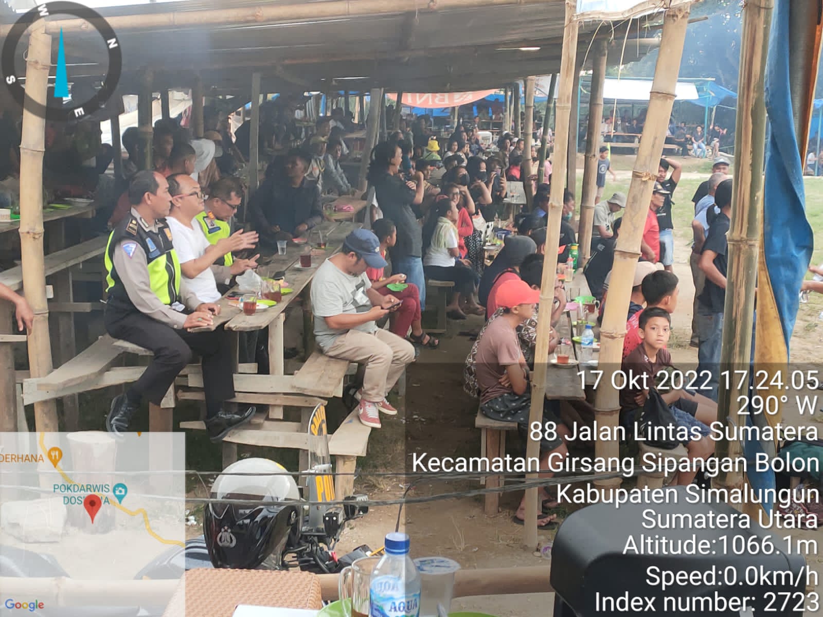 Polisi Sektor Parapat Hadir Demi Kenyamanan dan Kelancaran Pertandingan Sepak Bola Toba Caldera Resort Cup 2022