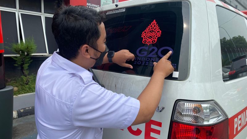 Rutan Cipinang Kanwil Kemenkumham DKI Jakarta Siap Dukung dan Sukseskan Presidensial G20 Tahun 2022 Dengan Dirikan Gapura dan Pemasangan Stiker