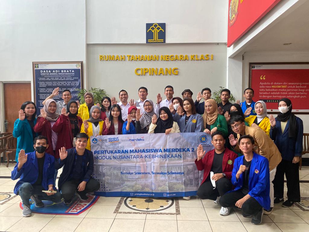 Melihat Kehidupan dan Pembinaan Di Balik Tembok Penjara, Mahasiswa Pertukaran Pelajar Program Merdeka Belajar Kampus Merdeka dari Universitas Budi Luhur Kunjungi Rutan Cipinang