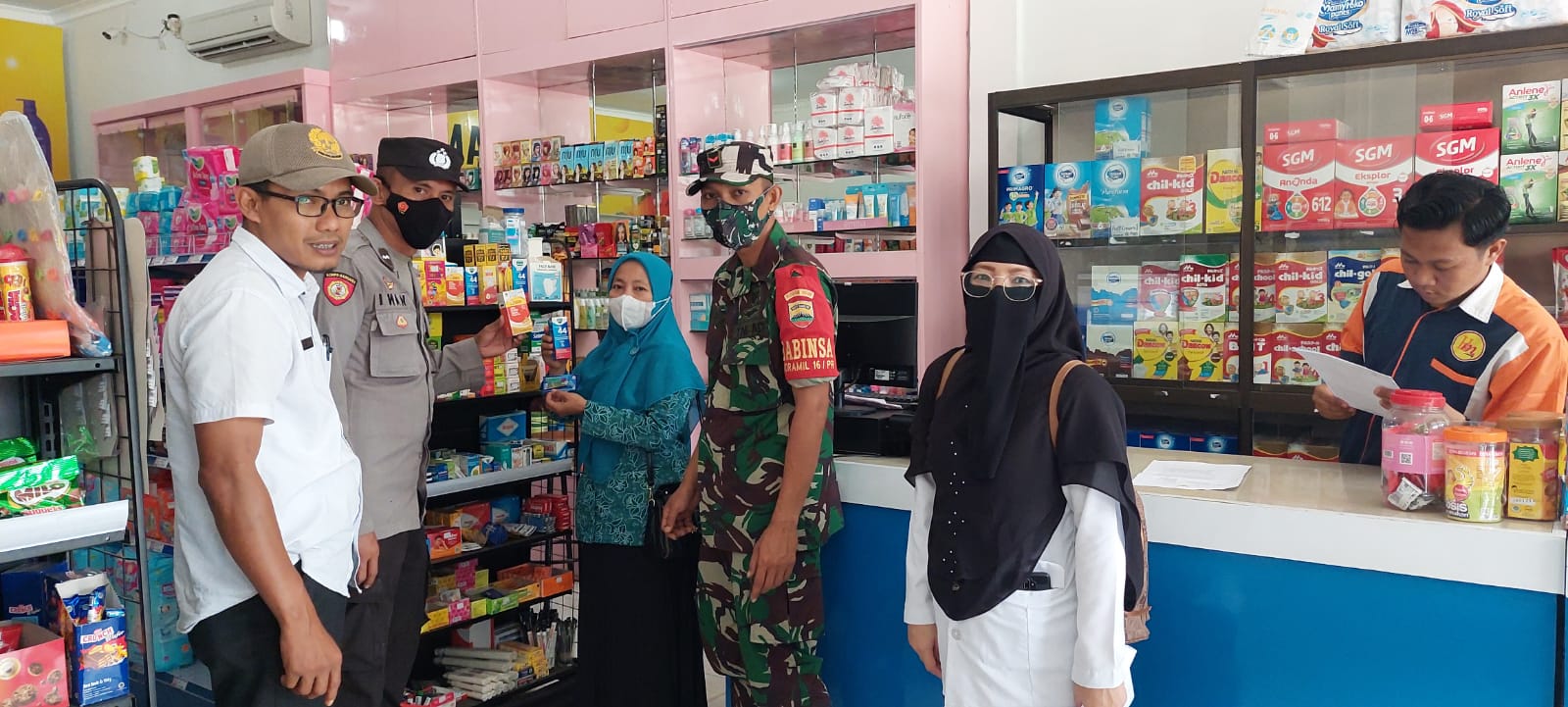 Polsek Pulau Raja dan Camat Aek Ledong Imbau Penjual Obat Mengandung Zat Berbahaya