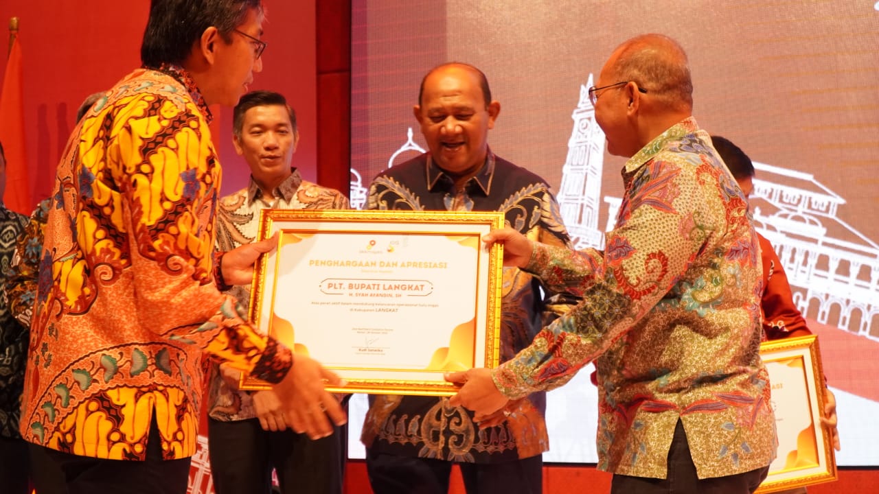Plt Bupati Langkat Hadiri Malam Apresiasi dan Penghargaan Stakeholder 2nd Northern Sumatera Forum SKK Migas – KKKS Medan