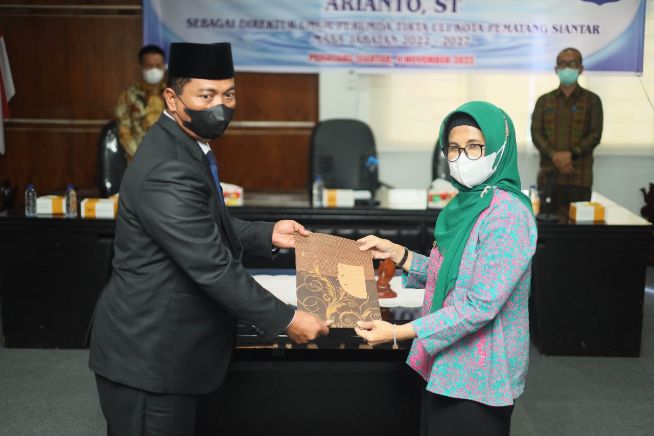 Wali Kota Pematang Siantar Lantik Arianto Sebagai Dirum Perumda Tirta Uli