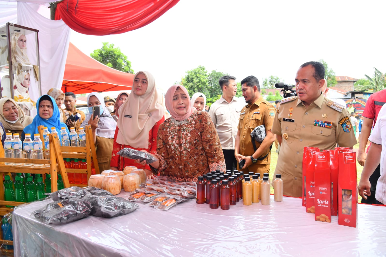 Ketua TP PKK Sumut dan Tim Penilai Lomba Desa Percontohan Kunjungi Desa Pahlawan dan Binjai Baru