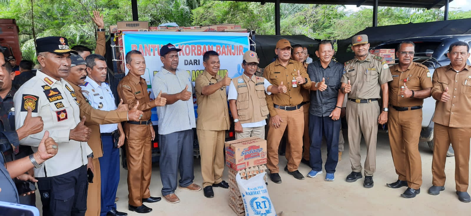 Aceh Timur Bantu Korban Banjir Aceh Tamiang